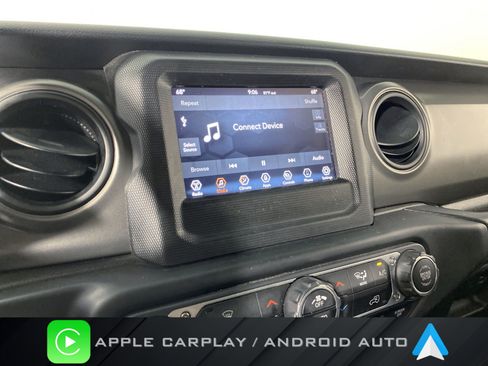 Used 2022 Jeep Wrangler Unlimited Sport AWD/4WD image 2