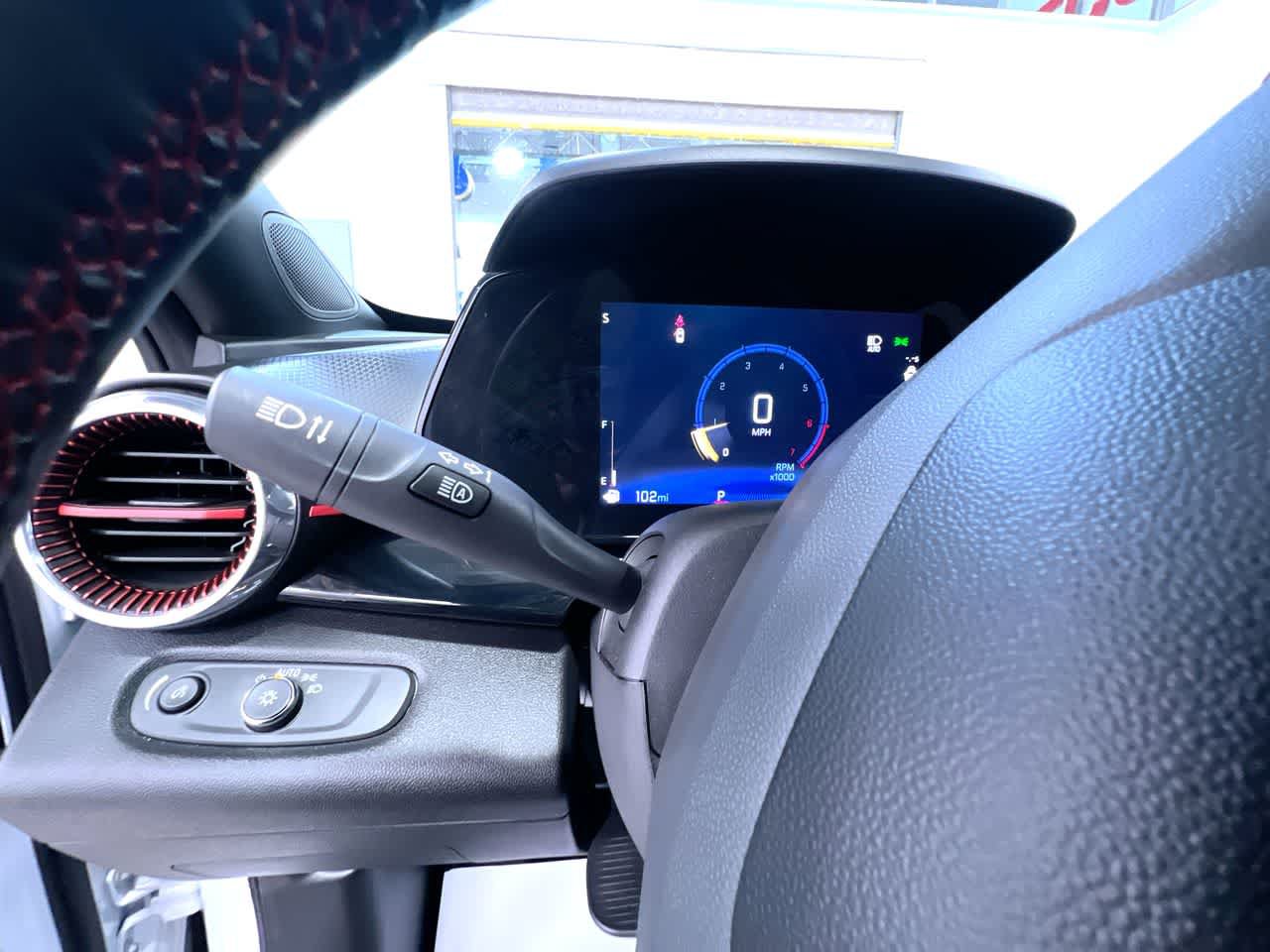 Used 2026 Chevrolet Trax RS w/ Sunroof Package FWD image 17