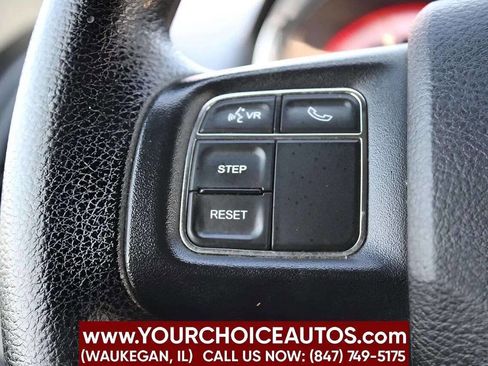 Used 2018 Dodge Grand Caravan SE w/ UConnect Hands-Free Group image 21