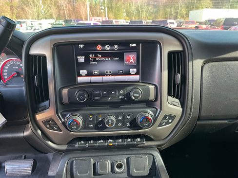Used 2015 GMC Sierra 2500 Denali w/ Duramax Plus Package image 17