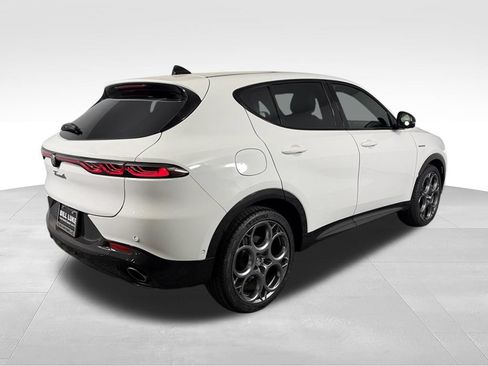 Used 2024 Alfa Romeo Tonale Veloce AWD/4WD image 5
