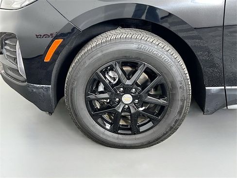 Used 2024 Chevrolet Equinox LT image 27