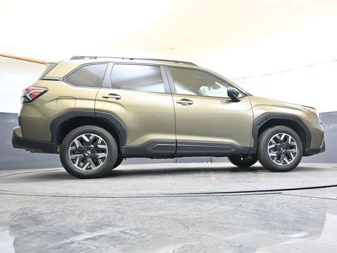 Certified 2025 Subaru Forester Premium AWD/4WD image 35