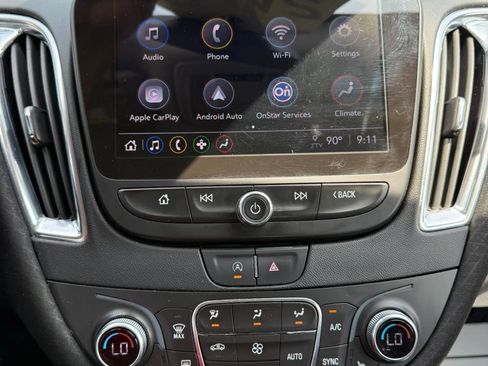 Used 2021 Chevrolet Malibu LT FWD image 15