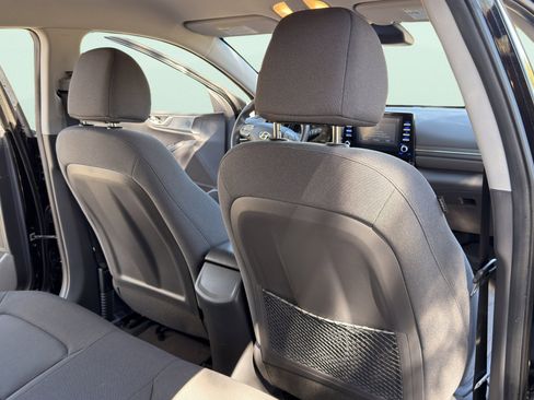 Used 2020 Hyundai Ioniq SE image 33