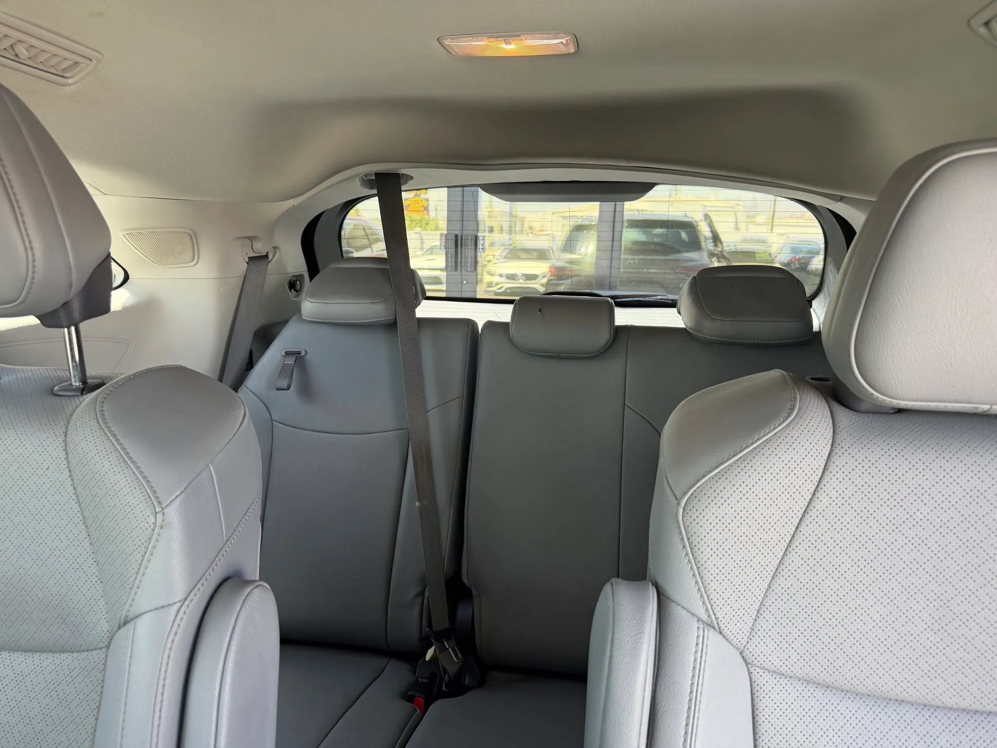 Used 2021 Toyota Sienna Limited FWD image 23