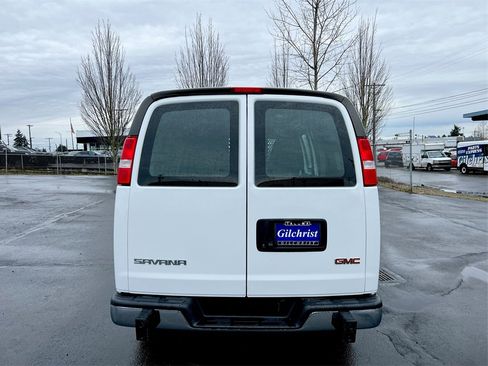 Used 2022 GMC Savana 2500 w/ Driver Convenience Package image 24
