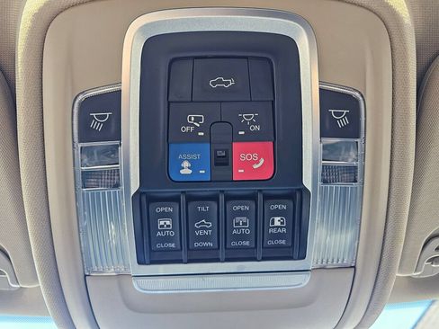 Used 2020 RAM 1500 Laramie AWD/4WD image 33