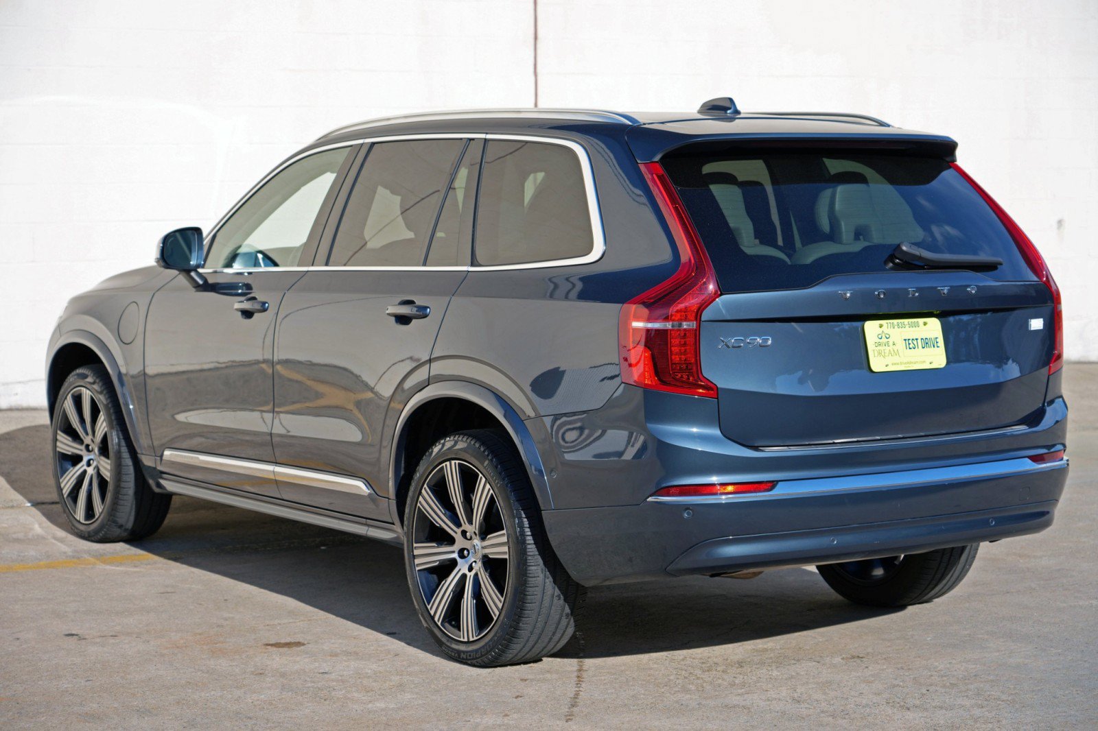 Used 2024 Volvo XC90 T8 Plus w/ Protection Package Premier AWD/4WD image 56