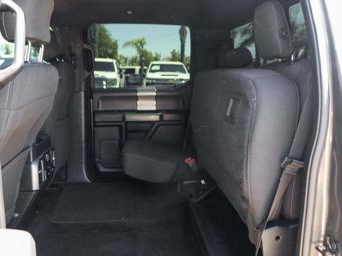 Used 2017 Ford F150 XLT w/ Equipment Group 302A Luxury AWD/4WD image 36