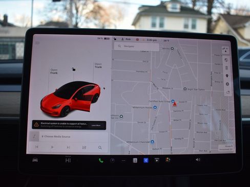 Used 2021 Tesla Model 3 Standard Range Plus image 16