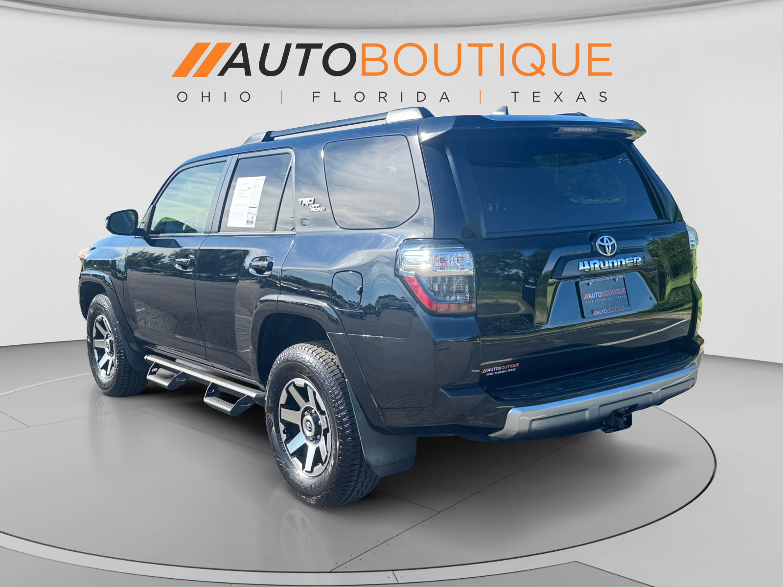 Used 2020 Toyota 4Runner TRD Off-Road Premium w/ Moonroof Package AWD/4WD image 3