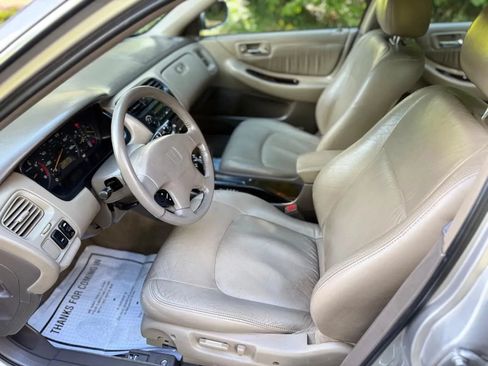 Used 1998 Honda Accord EX image 9