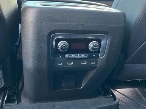 Used 2021 Chevrolet Tahoe Z71 w/ Z71 Off-Road Package image 49