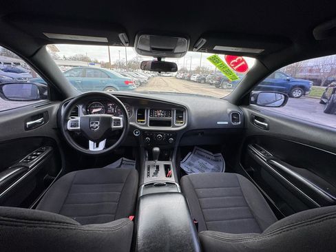 Used 2013 Dodge Charger SE image 14