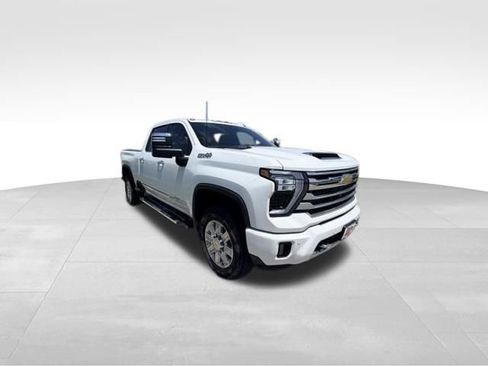 Used 2024 Chevrolet Silverado 3500 High Country w/ High Country Premium Package AWD/4WD image 4