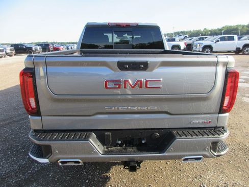 New 2026 GMC Sierra 1500 AT4 w/ AT4 Premium Package AWD/4WD image 6