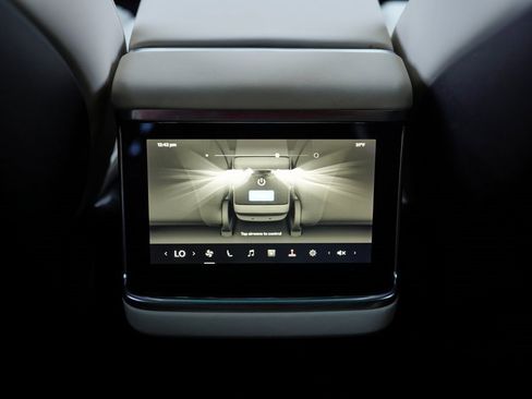 Used 2021 Tesla Model S Plaid image 35