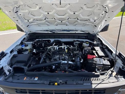 Used 2025 Ford Bronco Big Bend AWD/4WD image 16