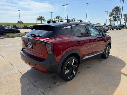 Used 2025 Nissan Kicks SR FWD image 5