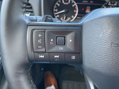 Used 2025 Nissan Rogue SV image 23