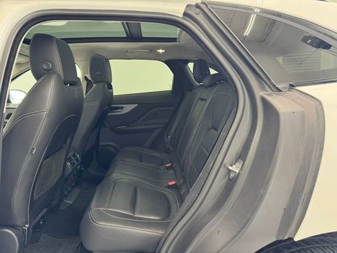 Used 2019 Jaguar F-PACE R-Sport image 19