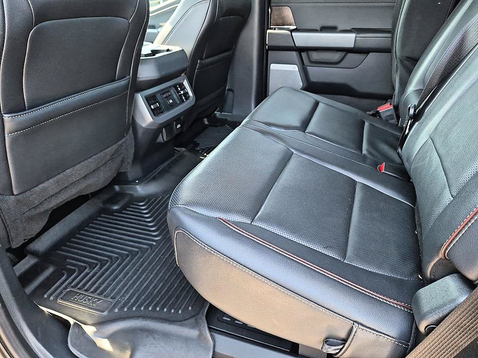 Used 2024 Ford F250 Lariat AWD/4WD image 29