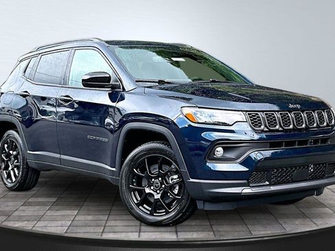 New 2026 Jeep Compass Latitude AWD/4WD image 1