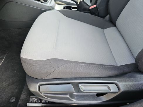 Used 2017 Volkswagen Jetta S image 29