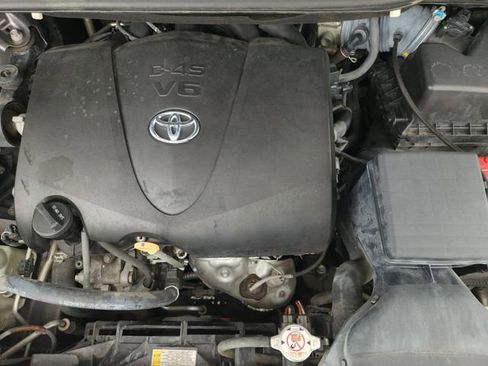 Used 2017 Toyota Sienna LE image 24