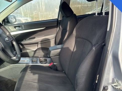Used 2013 Subaru Outback 2.5i Premium w/ All-Weather Pkg image 11