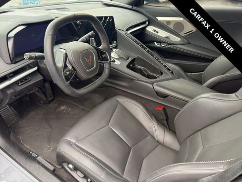 Used 2025 Chevrolet Corvette Stingray Preferred Cpe w/ 2LT image 17