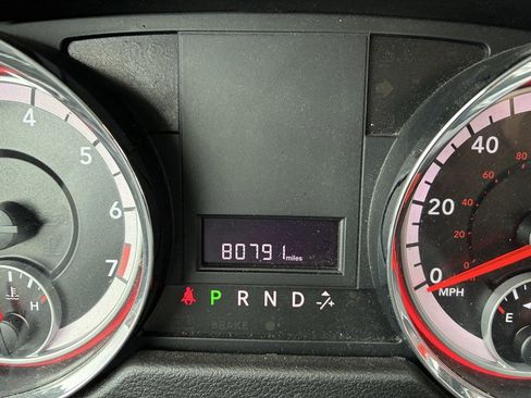 Used 2012 Dodge Grand Caravan SE image 8