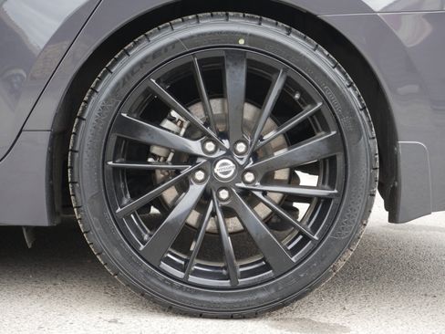 Certified 2021 Nissan Maxima Platinum w/ 40th Anniversary Package image 22