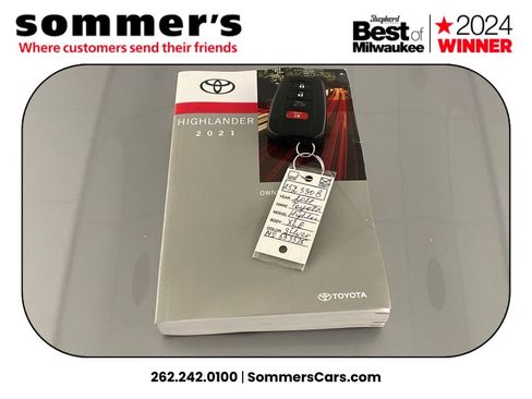 Used 2021 Toyota Highlander XLE image 24
