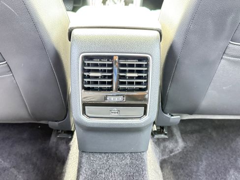 Used 2018 Volkswagen Passat 2.0T SE image 27