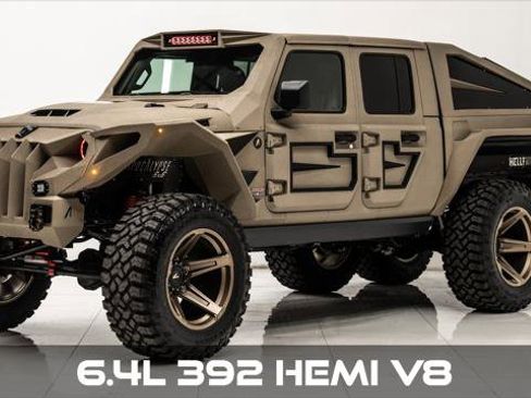 Used 2025 Jeep Gladiator Sport image 1