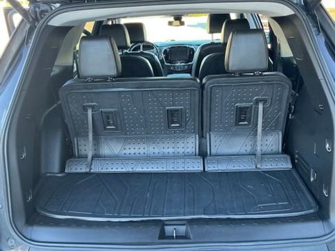 Used 2020 Chevrolet Traverse RS w/ LPO, Floor Liner Package image 15