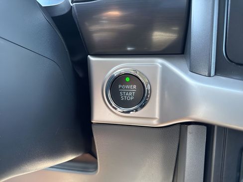 Used 2023 Ford F150 Lightning XLT image 22