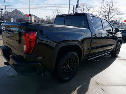 Used 2021 GMC Sierra 1500 Elevation w/ Preferred Package image 4