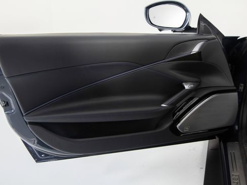 Certified 2025 Ferrari Roma Spider image 34