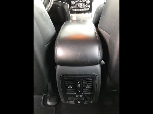 Used 2019 Jeep Grand Cherokee Limited image 20