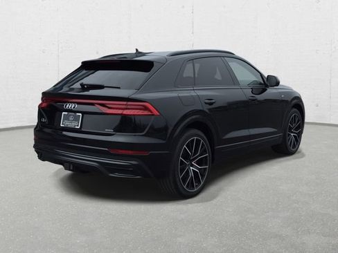 Used 2023 Audi Q8 Prestige AWD/4WD image 5