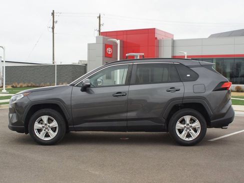 Used 2021 Toyota RAV4 XLE image 12