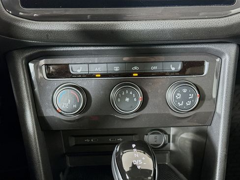 Used 2024 Volkswagen Tiguan S image 23