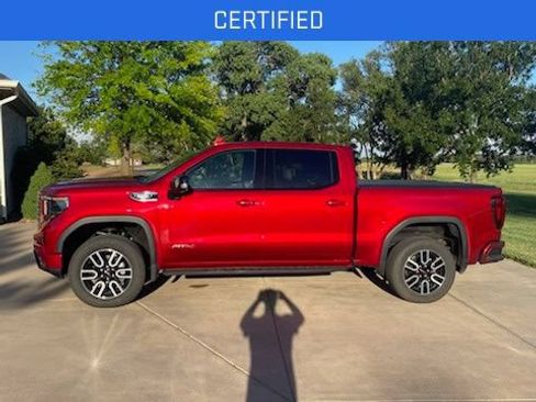 Used 2025 GMC Sierra 1500 AT4 w/ AT4 Premium Package AWD/4WD image 5