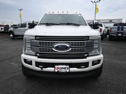 Used 2017 Ford F350 Platinum AWD/4WD image 2