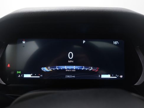 Used 2023 Jeep Grand Cherokee Altitude image 27