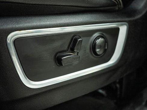 Used 2024 RAM 1500 Laramie image 15