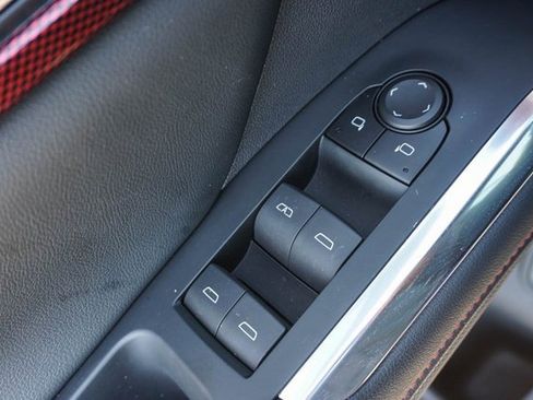 Used 2025 Chevrolet Traverse Z71 w/ LPO, Floor Liner Package image 17